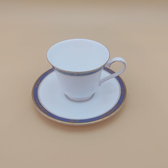 Royal Doulton Tea Cup and Saucer - Cathay H5140 - Picture 1 of 11